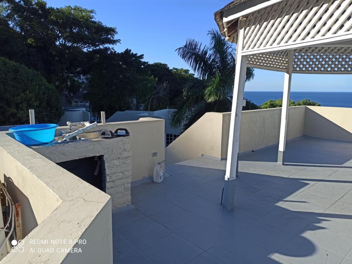 אוצ'ו ריוס Columbus Heights Apt 26 F מראה חיצוני תמונה