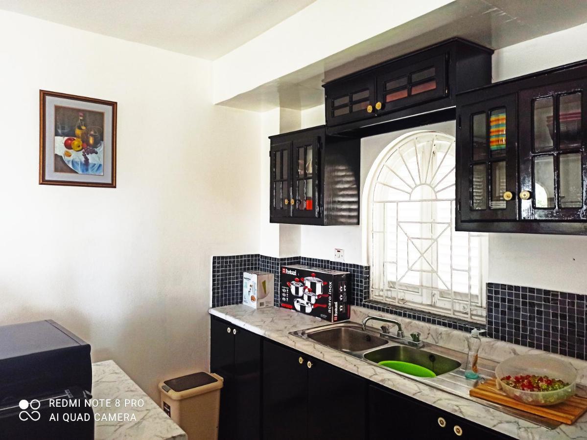 אוצ'ו ריוס Columbus Heights Apt 26 F מראה חיצוני תמונה