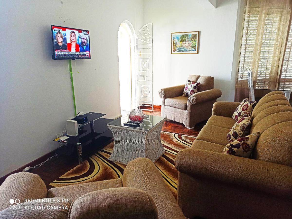 אוצ'ו ריוס Columbus Heights Apt 26 F מראה חיצוני תמונה
