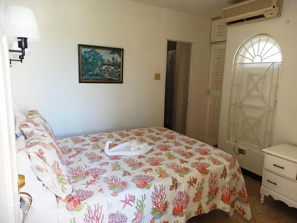 אוצ'ו ריוס Columbus Heights Apt 26 F מראה חיצוני תמונה